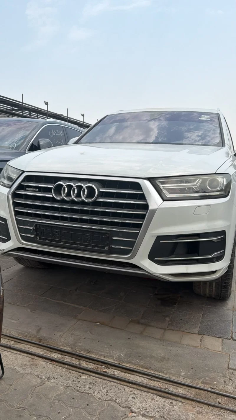 Audi Q7 Quattro 2016 2019 Breaking For Parts Car for parts in Al Sajaa Industrial Area, Sharjah