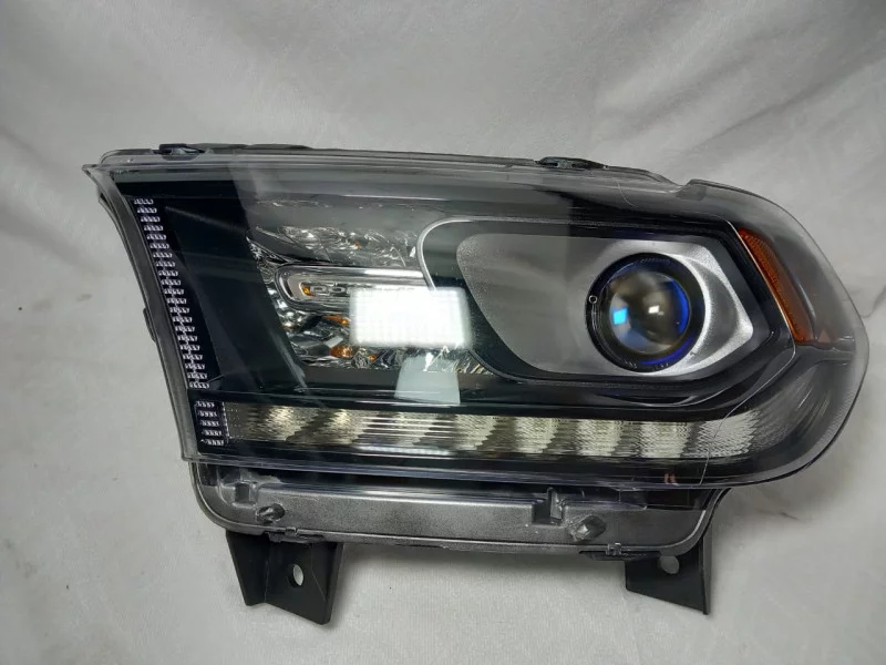 Left Headlight For Dodge Durango 2015 Auto spare parts in Al Sajaa Industrial Area, Sharjah