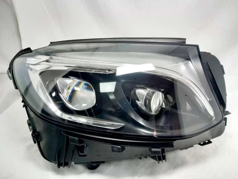 Right Headlight For Mercedes Glc Double Xenon 2016 Auto spare parts in Al Sajaa Industrial Area, Sharjah