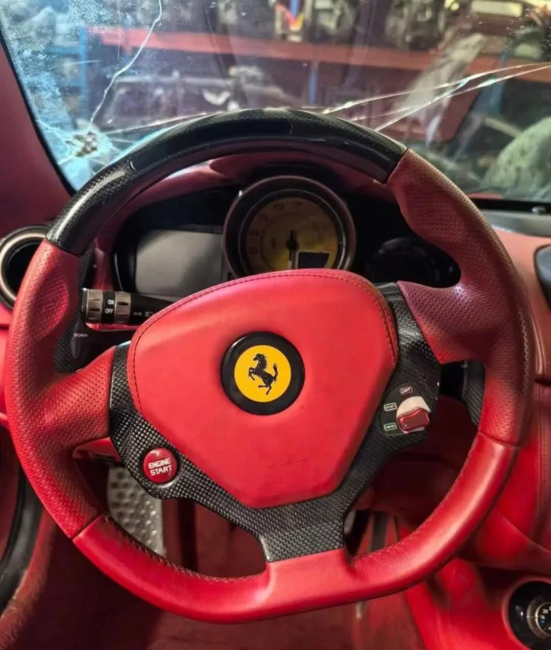 Carbon Fiber Steering Wheel For Ferrari 2010 2015 Auto spare parts in Downtown Dubai, Dubai