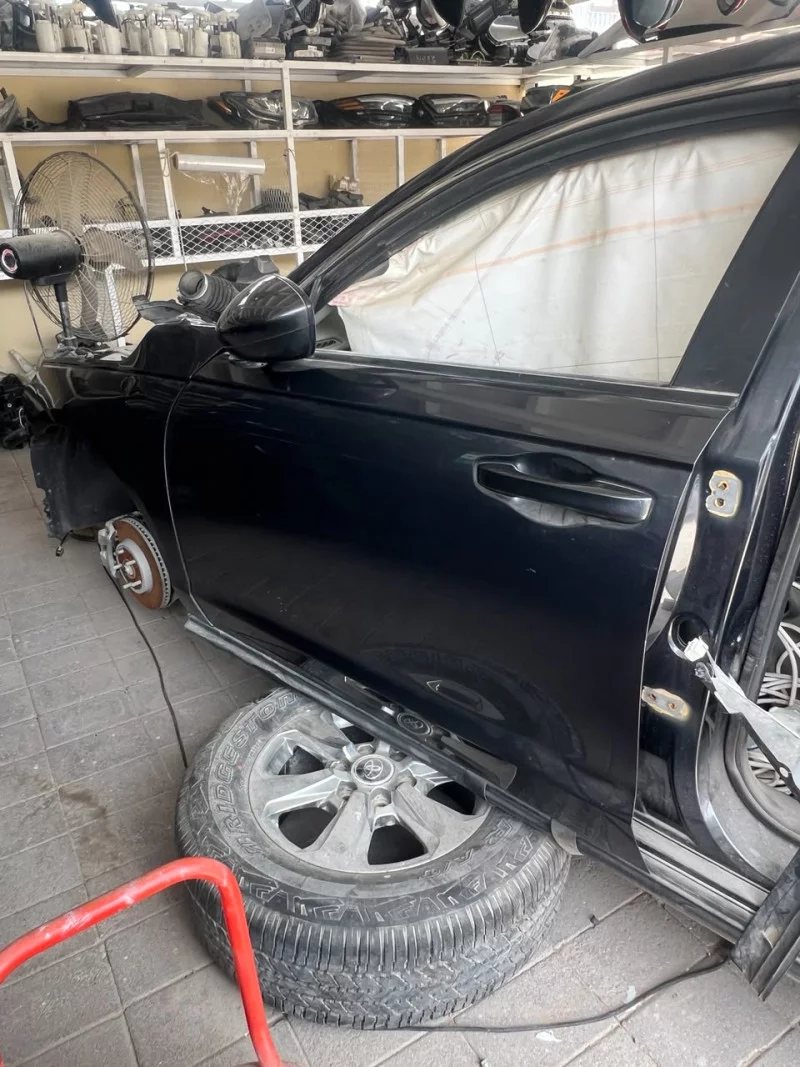Right Front Door For Honda Hr V 2023 2026
