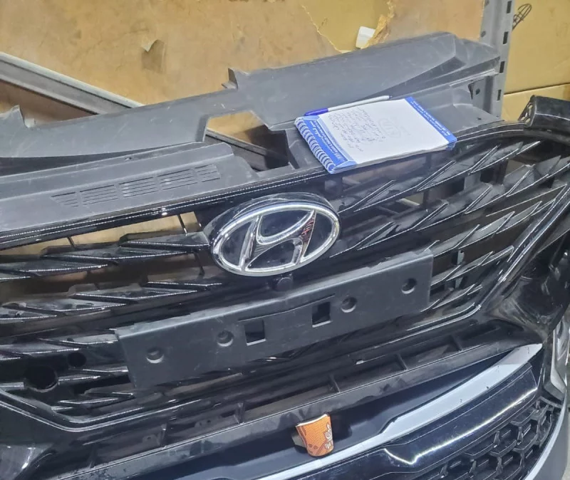 Front Upper Grille For Hyundai Tucson (nx4) 2021 2026 Auto spare parts in Sharjah Industrial Area 6, Sharjah