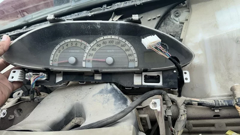 Toyota Yaris Instrument Cluster Dashboard Panel 2005 2011