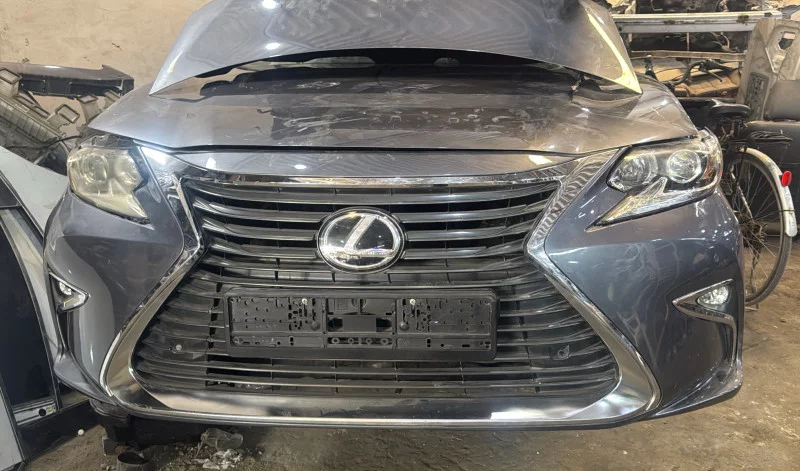Dismantling Lexus ES 350 ES 350 from 2017 in Sharjah Industrial Area 6, Sharjah Dismantles