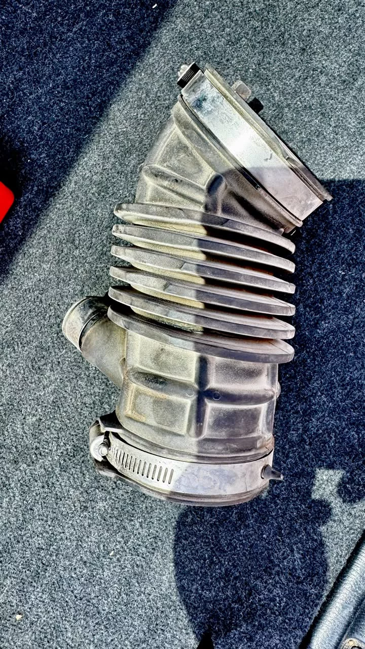 Nissan Altima / Rogue Air Intake Hose 2007 2013 in Sharjah Industrial Area 6, Sharjah Dismantles