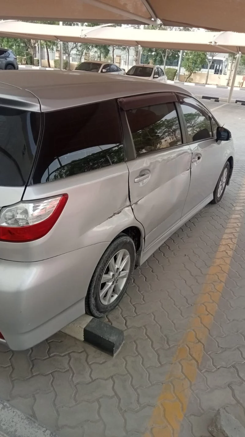 Toyota Wish Side Skirt 2009 2017 in Sharjah Industrial Area 6, Sharjah Dismantles