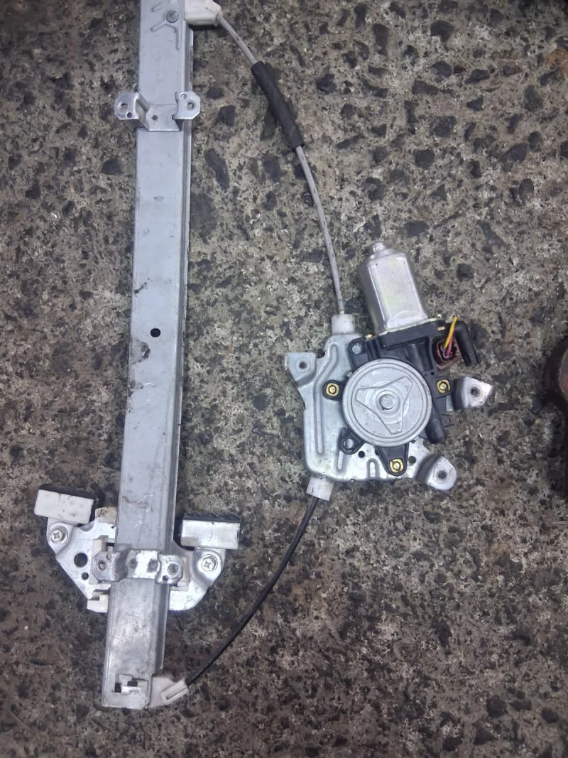 Toyota Wish Complete Power Window Regulator With Motor 2003 2009