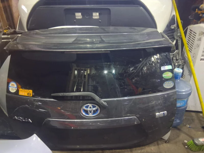 Toyota Aqua Tailgate 2011 2014 in Sharjah Industrial Area 6, Sharjah Dismantles