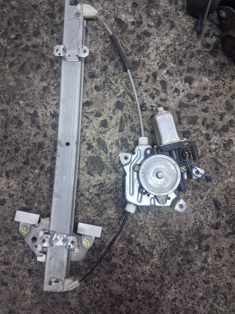 Toyota Wish Power Window Regulator 2003 2005