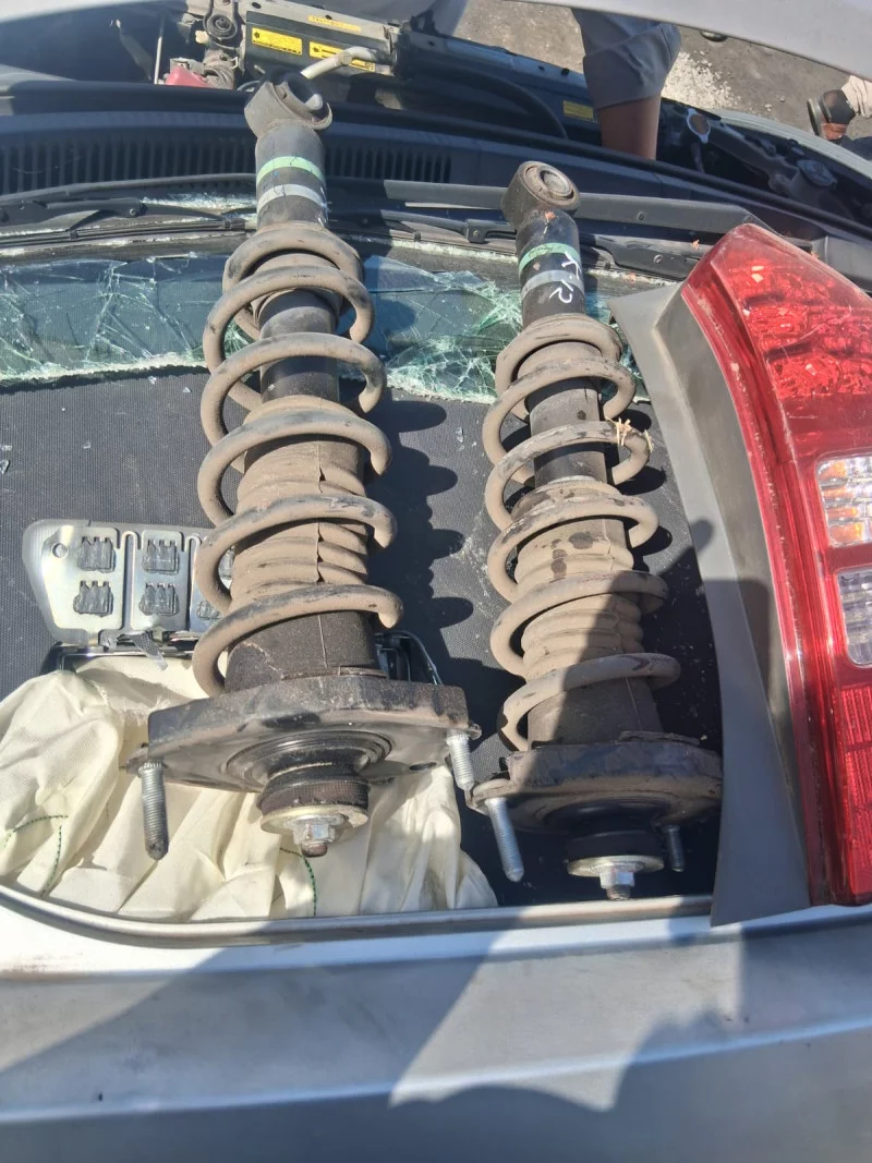 Toyota Wish Rear Complete Shock Absorber Assemblies With Springs 2003 in Sharjah Industrial Area 6, Sharjah Dismantles