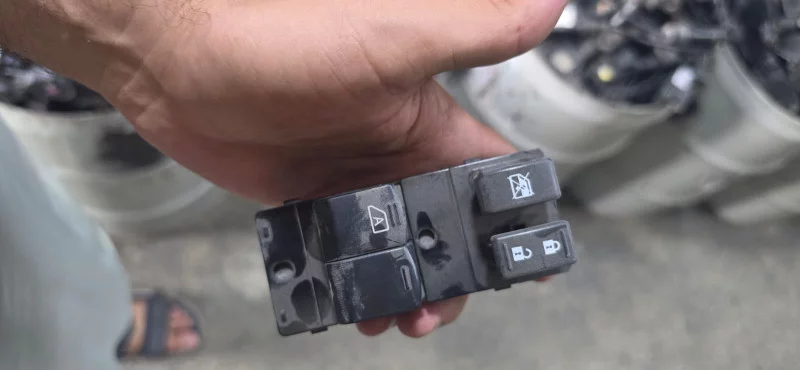 Nissan Micra Sunny Versa Window Switch 2010 2018