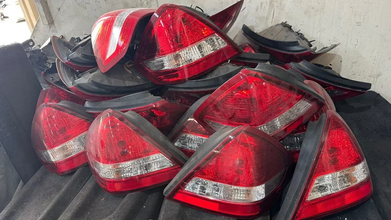 Nissan Tiida Sedan Rear Tail Lights 2004 2013 Replacement