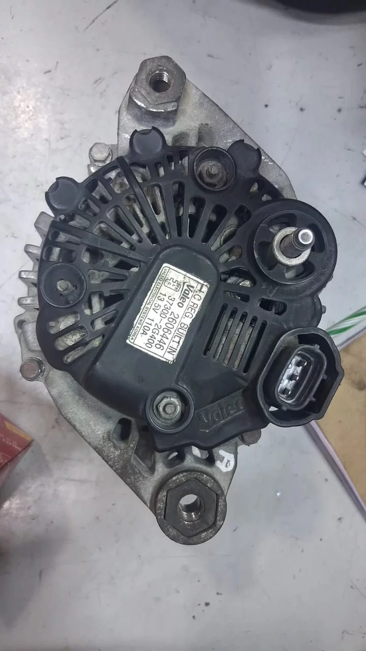 Original Alternator 37300 2g400 Kia Hyundai 2006 2015 cod 37300 2G400