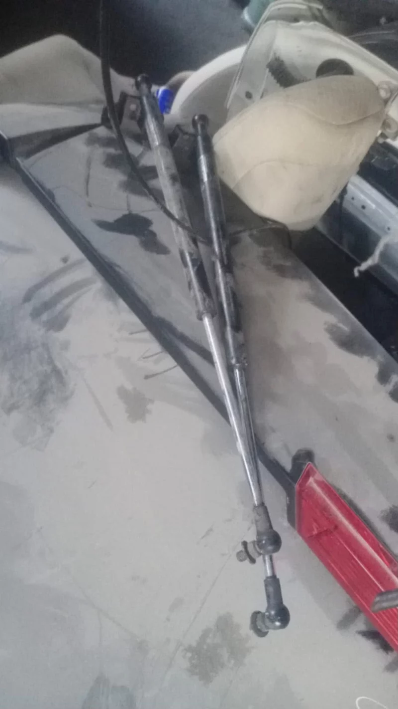 2010 2015 Kia Sorento Oem Tailgate Trunk Gas Struts