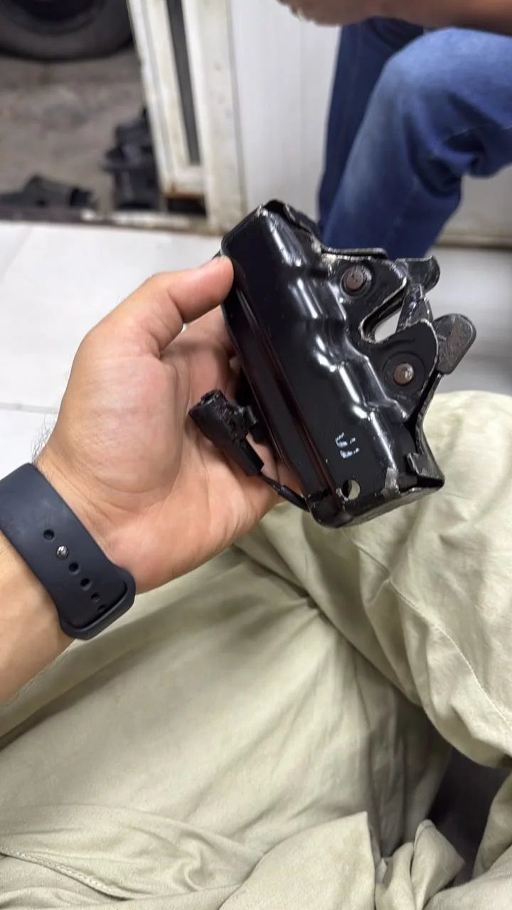 Toyota Land Cruiser 2013 2014 Hood Latch Lock Mechanism
