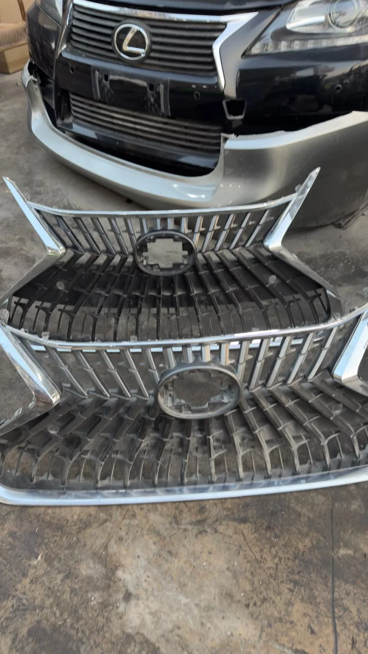 Lexus Es 350 2019 2021 Front Bumper Grilles Set