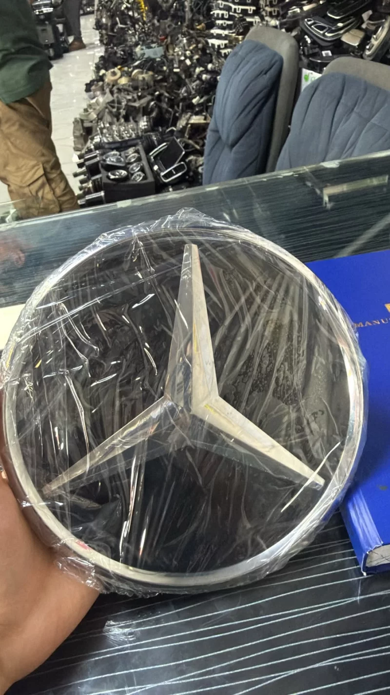 Mercedes Benz Glc 2019 Front Grille Badge Emblem