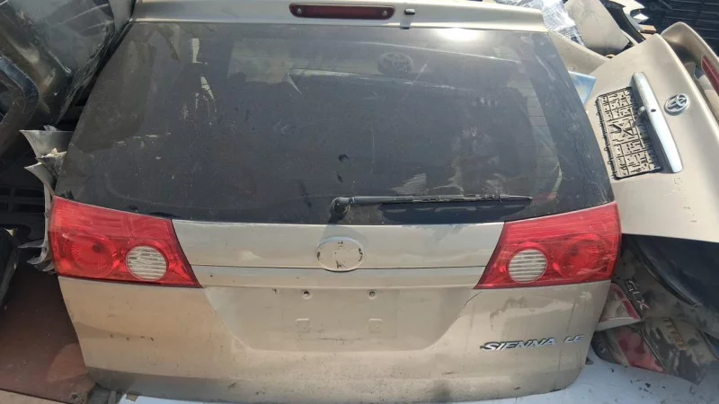 Tail Lights For Toyota Sienna Le 2004 2010
