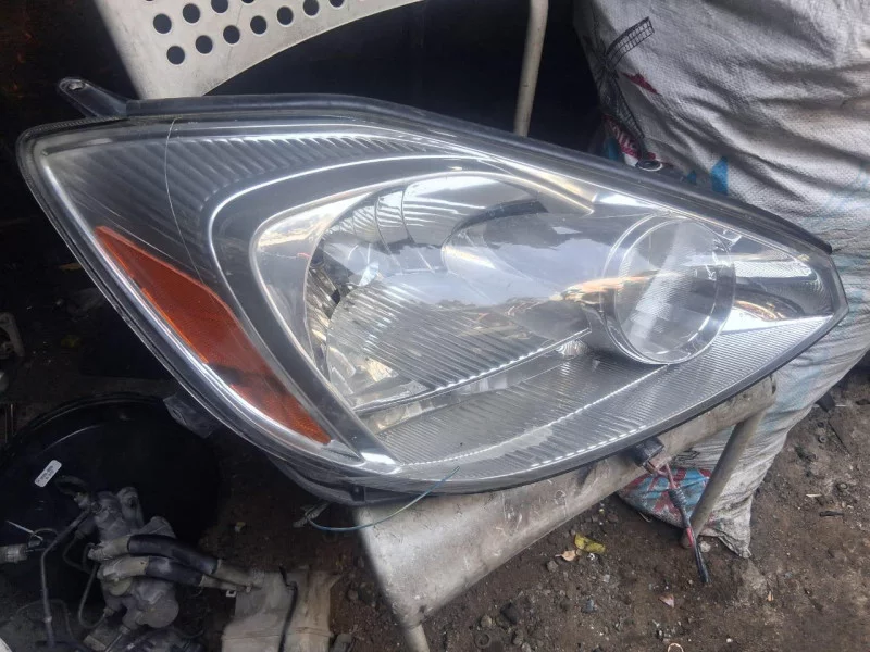 Right Head Light For Toyota Prius 2003 2009