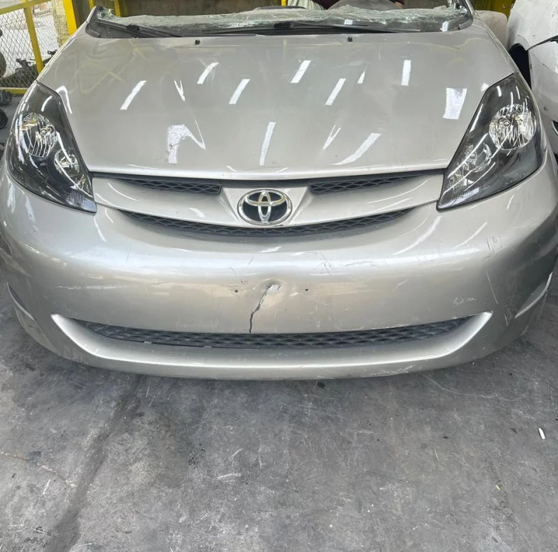 Front Bumper Toyota Sienna Xl 2004 2010