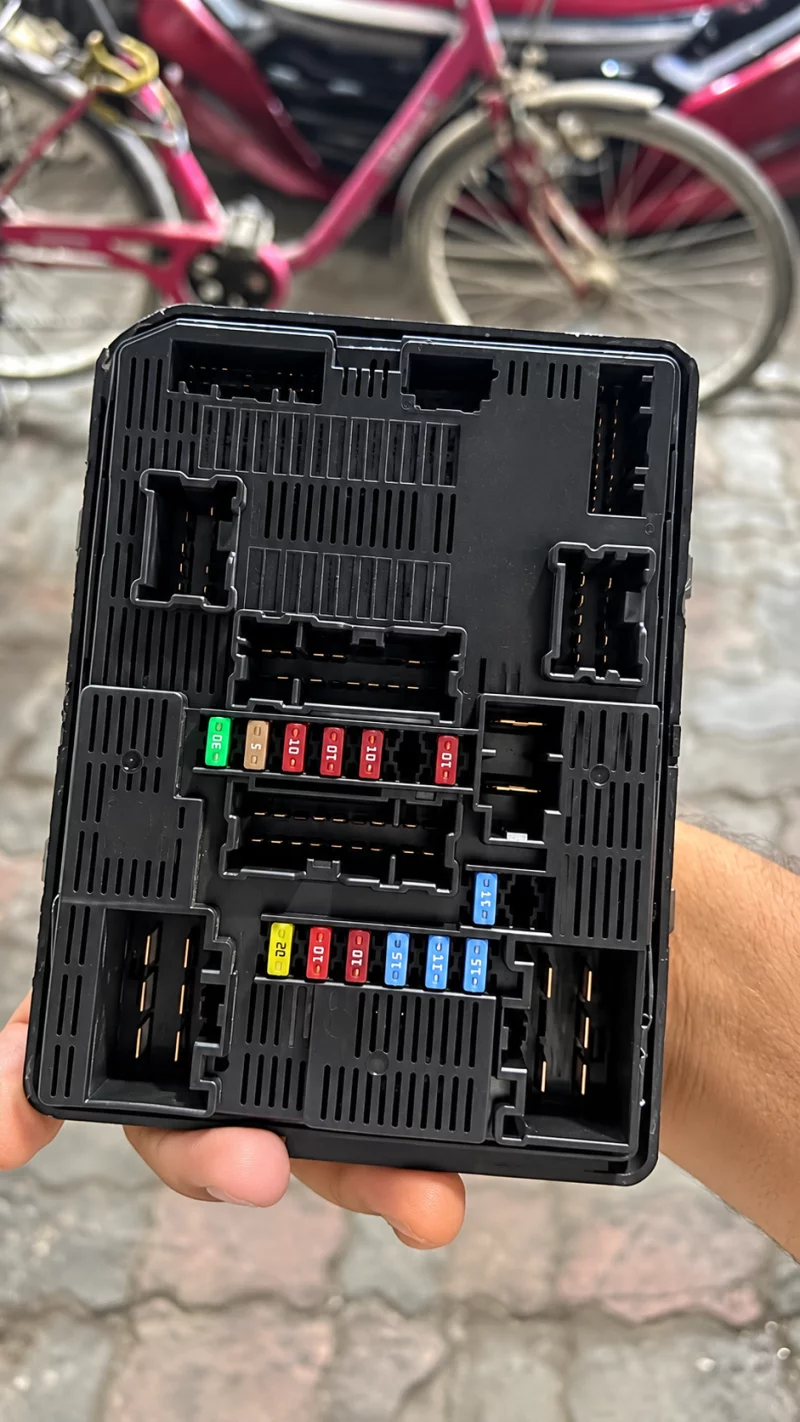 Nissan Altima 2013 2018 Interior Fuse Box Assembly