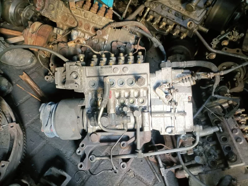 Nissan Ud Zexel 6 Cylinder Diesel Injection Pump 1990 2000 Truck spare parts in Sharjah Industrial Area 3, Sharjah