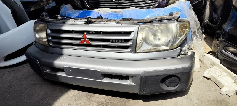 Front Bumper Grill 2 Headlight Radiator With Fan
