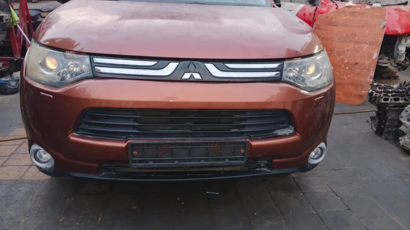 2014 2015 Mitsubishi Outlander For Parts Including Interior Parts