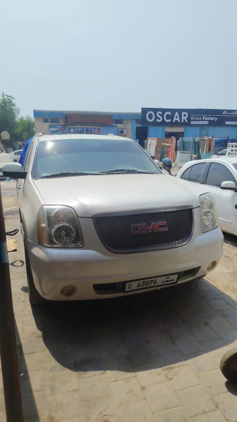 Gmc Yukon 3rd Gen White 2007 2014 For Spare Parts