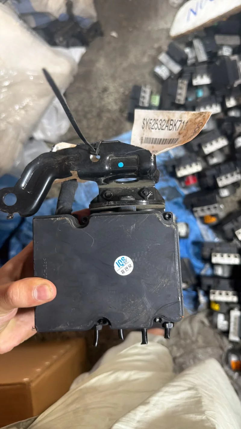 Hyundai Sonata 2015 Abs Pump Module Control Unit Auto spare parts in Sharjah Industrial Area 3, Sharjah