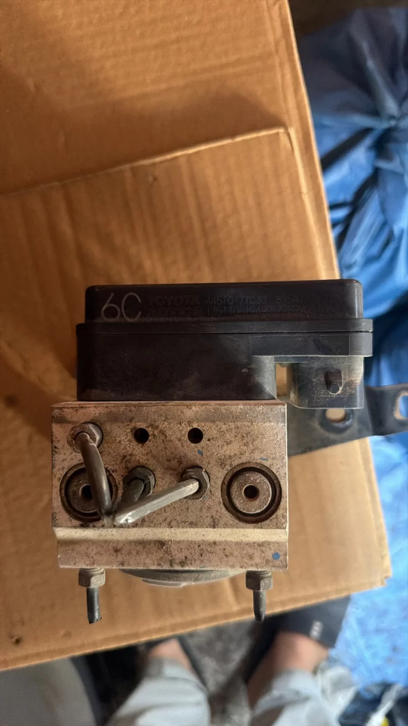 Toyota Hilux 2008 Abs Pump Module Control Unit