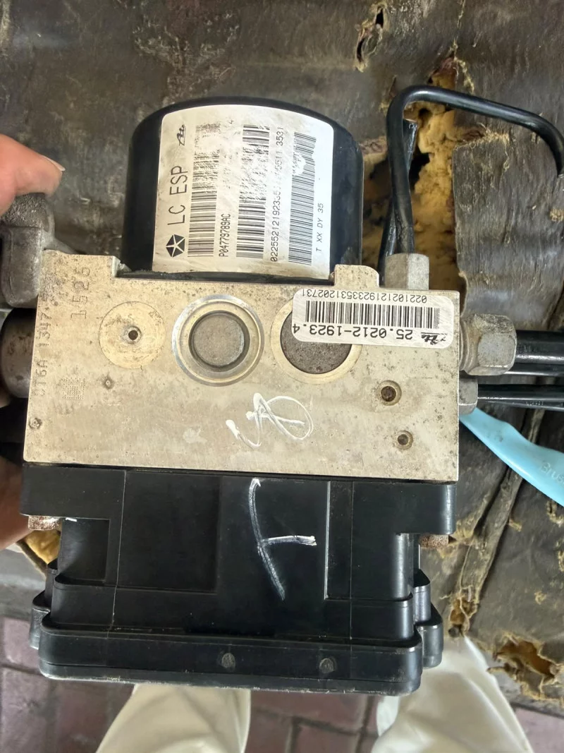 Abs Pump Module 04779789ac Dodge Challenger 2011 2014 cod 04779789AC