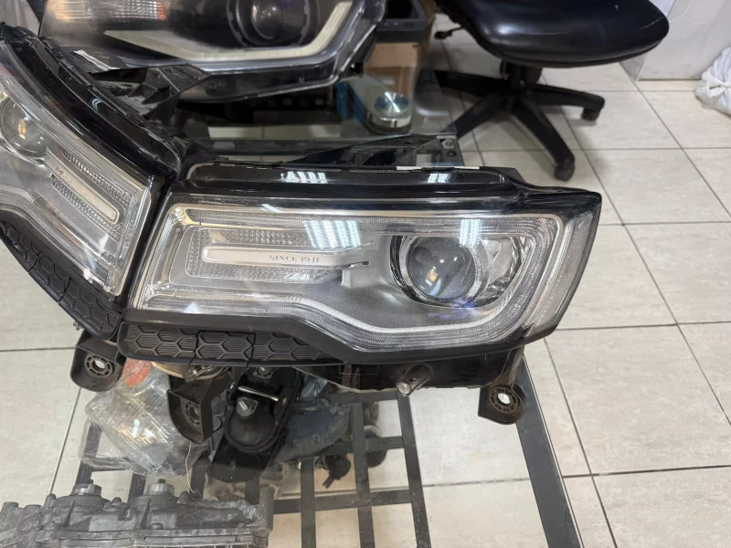Original Bi Xenon Headlights Jeep Grand Cherokee 2014 2016