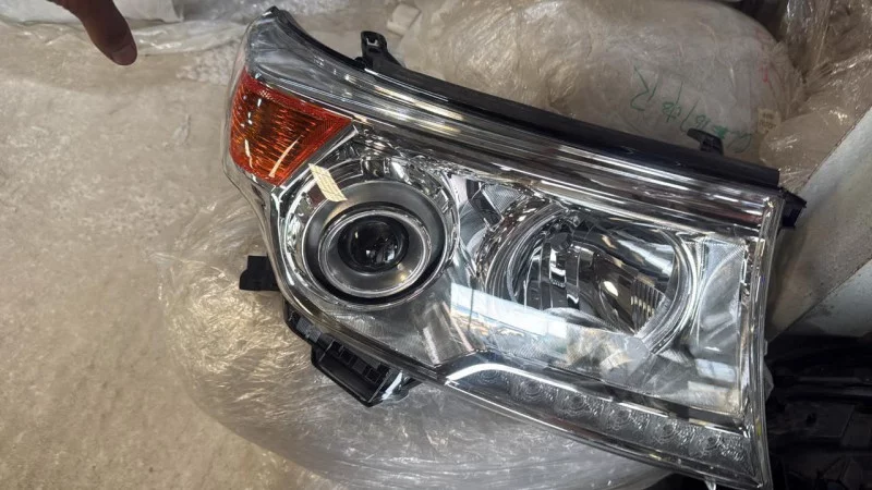 Left Front Headlight For Toyota Land Cruiser J200 2012 2015
