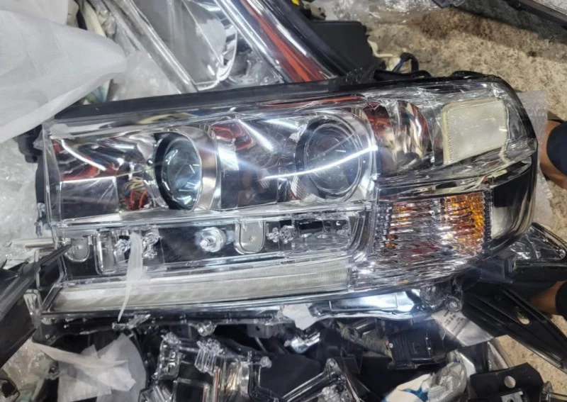 Left Front Headlight Toyota Land Cruiser J200 2016 2021