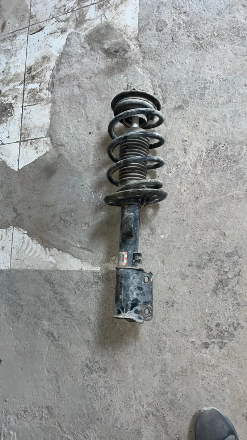 Complete Front Strut Spring Assembly Nissan Sentra Renault Megane 2013