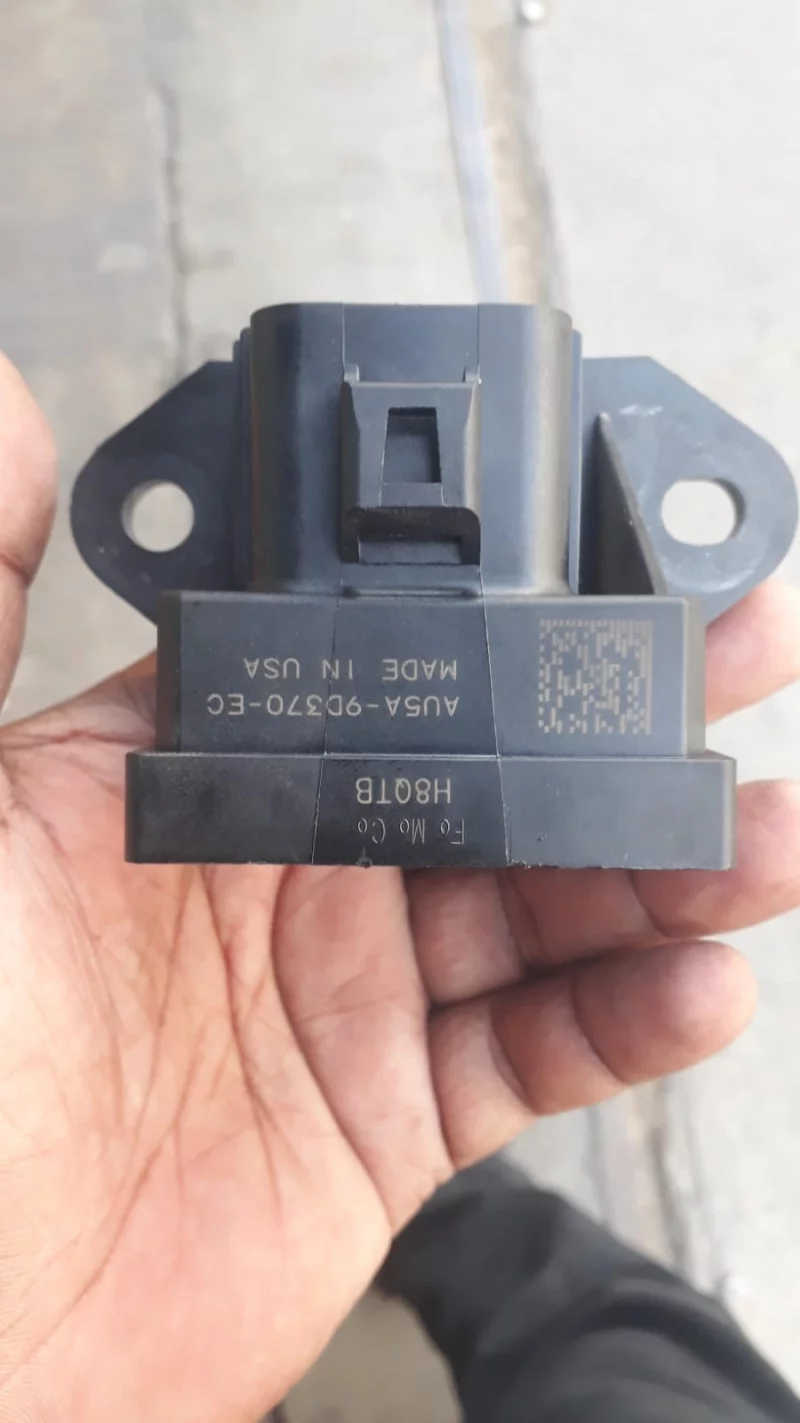 Ford Explorer Edge Fuel Pump Control Module Au5a 2011 2015 cod AU5A in Sharjah Industrial Area 6, Sharjah Dismantles