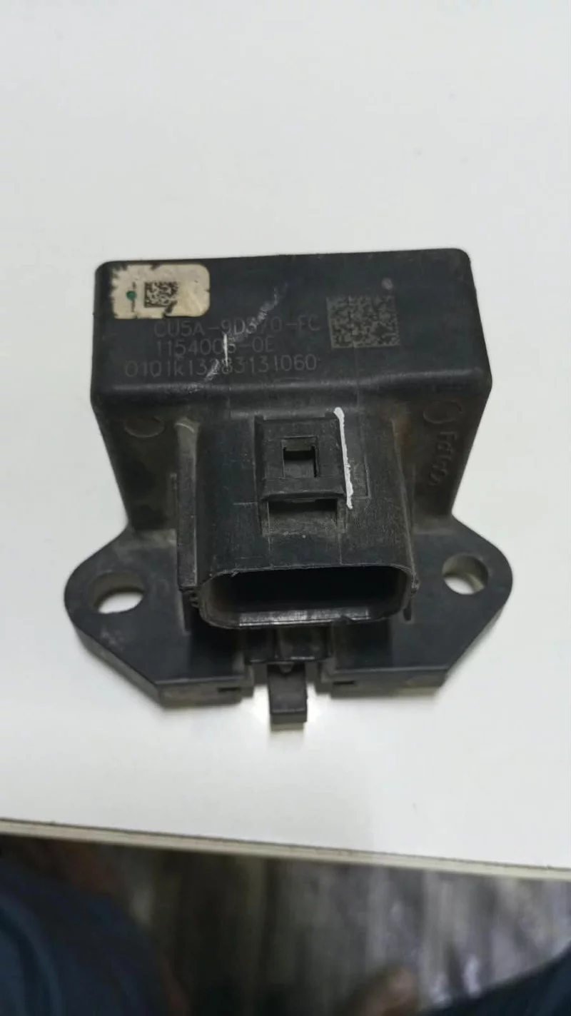 Ford Escape Fusion Fuel Pump Control Module Cu5a 2013 2019 cod CU5A in Sharjah Industrial Area 6, Sharjah Dismantles