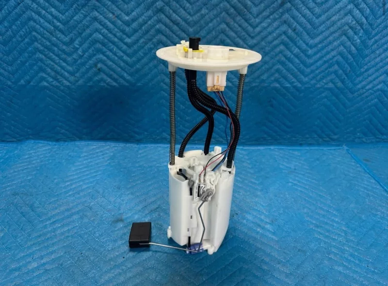 Fuel Pump Assembly For Lexus Lx570/toyota Land Cruiser 2013 2015 cod 77020-60342