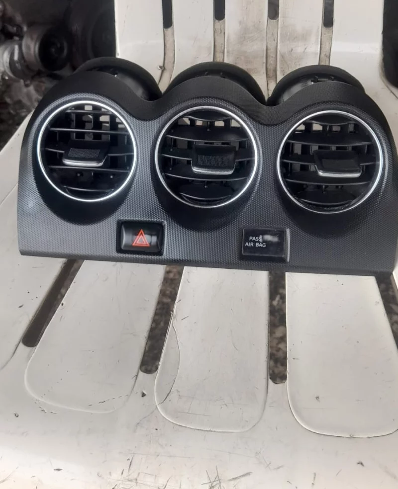 Triple Center Air Vent Assembly For Nissan Altima 2012