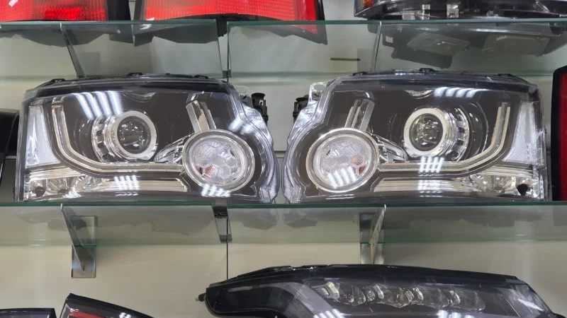 Front Headlight Set For Land Rover Discovery 4 (lr4) 2014 2016