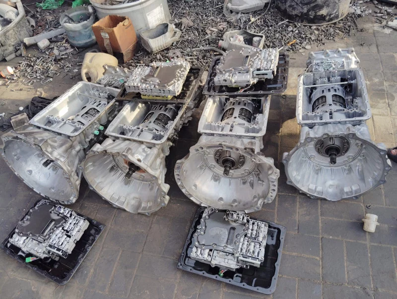 Gearbox All Body For Nissan Patrol 2013+ Auto spare parts in Al Sajaa Industrial Area, Sharjah